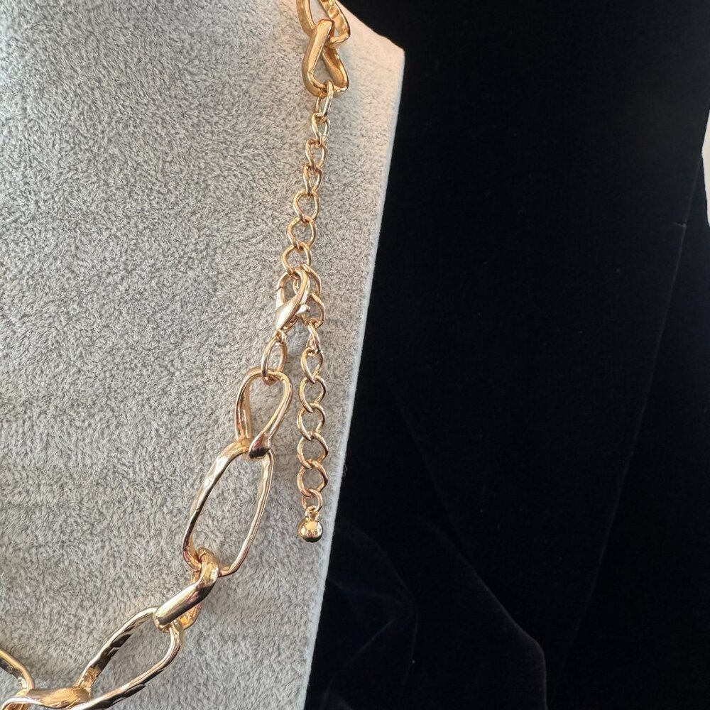 J Crew Chainlink Necklace Twisted Mixed Oval - Picture 3 of 4